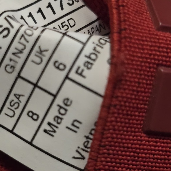 UGG Kids Red Slippers - Picture 13 of 15